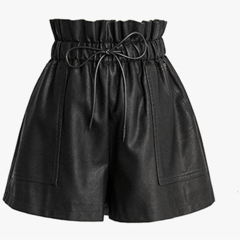 SChhjzpj faux leather drawstring shorts size Med